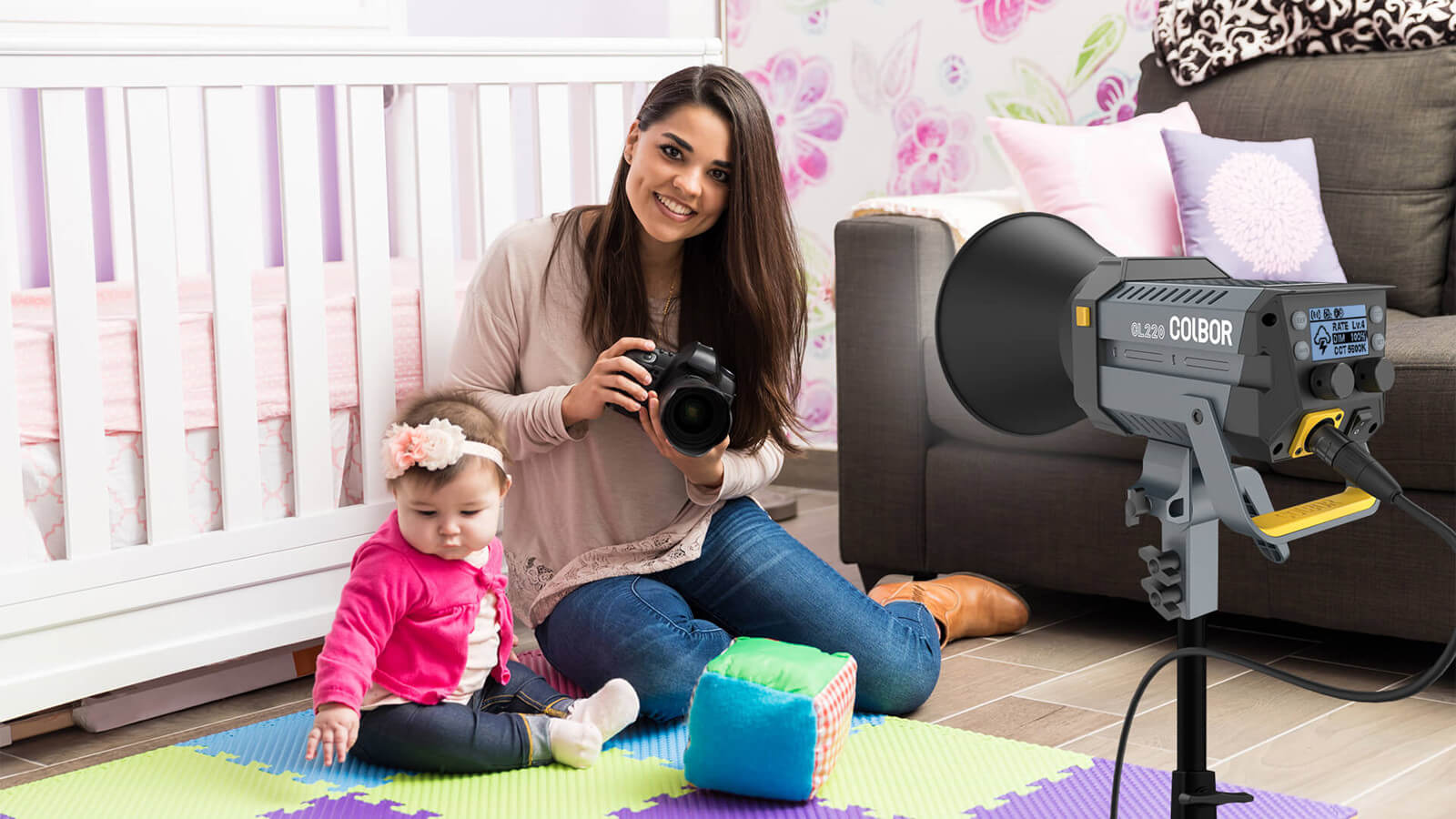 COLBOR CL220 LED constant light is a good choice for newborn photography lighting.