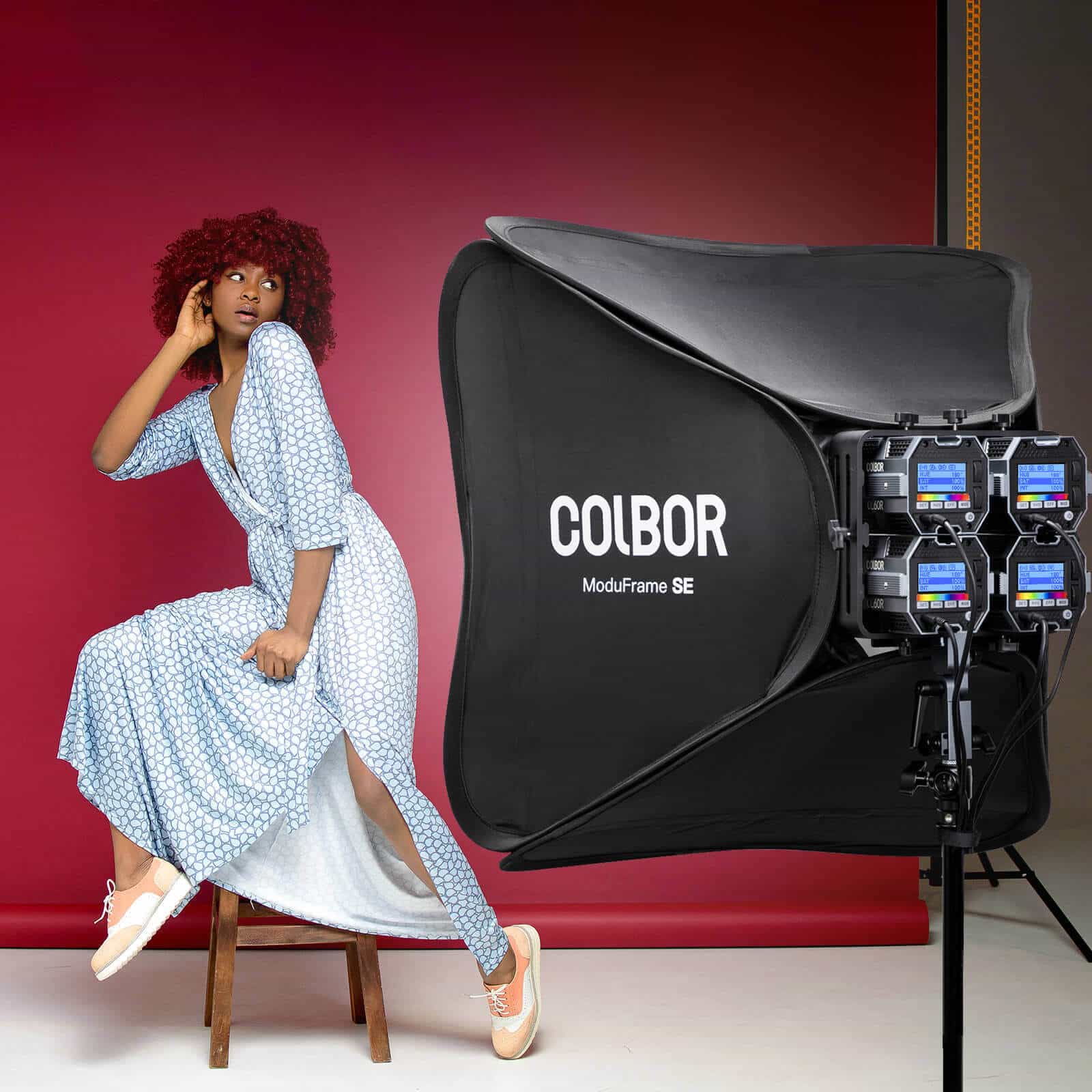 COLBOR ModuFrame SE can soften lighting for portrait photography.