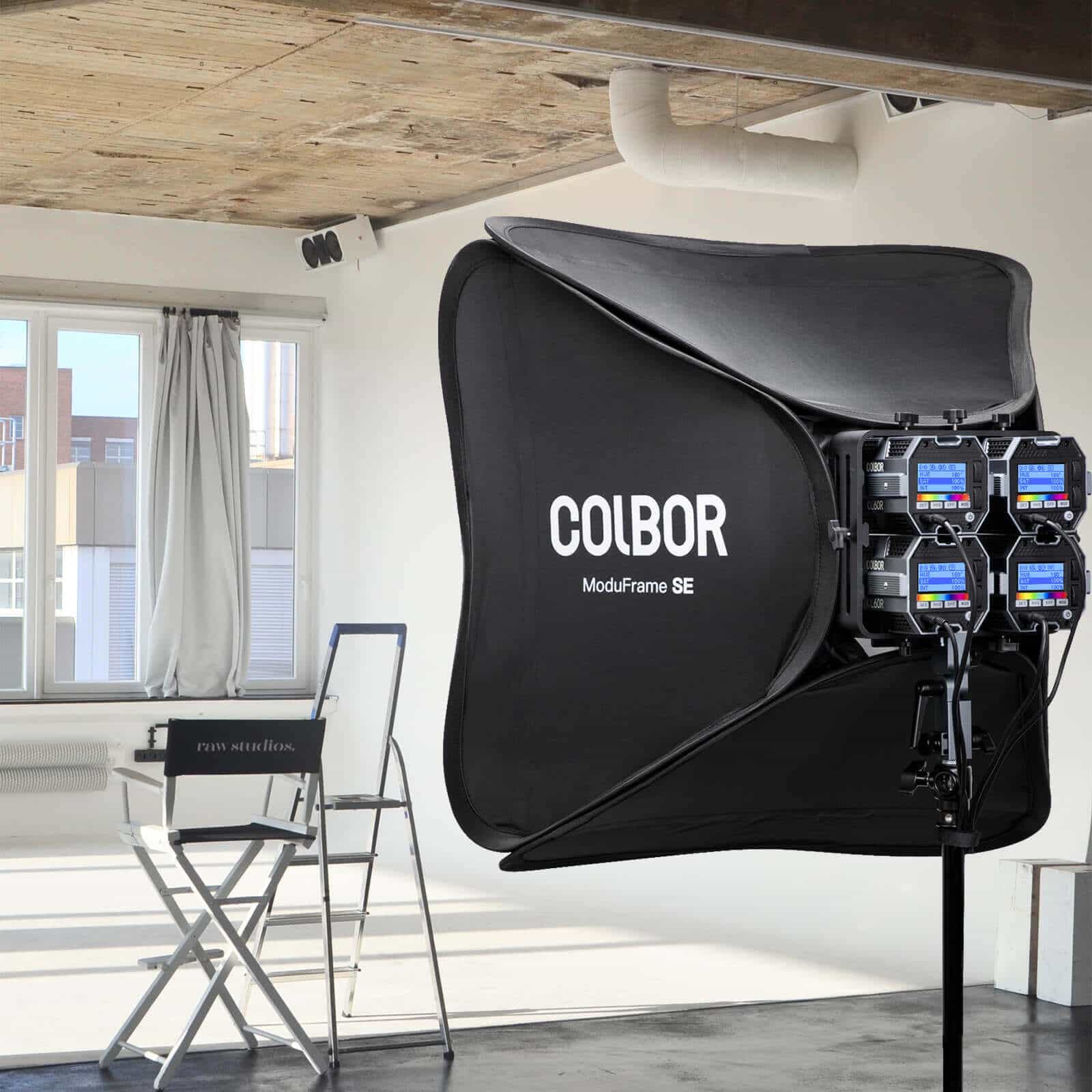 COLBOR ModuFrame SE 60x60 softbox can be used for indoor shooting.