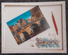Kép betöltése a galériamegjelenítőbe: Pipacs Virágok 2 - számfestő készlet
