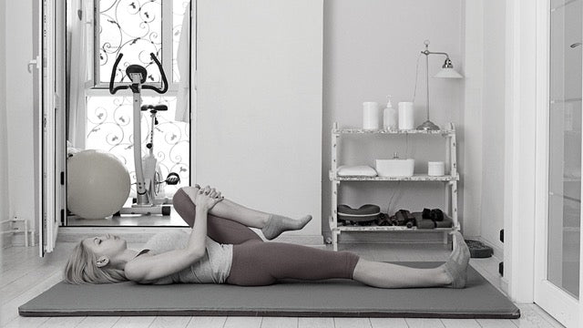 Étirement de base de flexibilité de la hanche