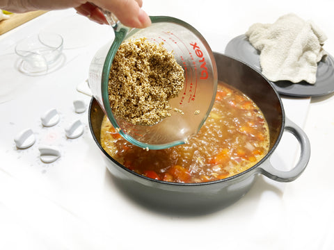 add quinoa to stew in dutch oven
