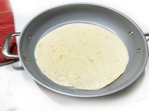 brown tortilla in 12.5 inch coated ID21 fry pan