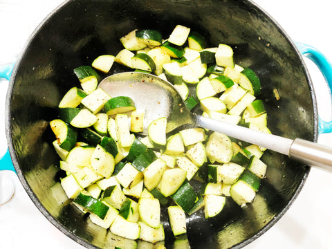 adding zucchini to dutch oven for rataloulle