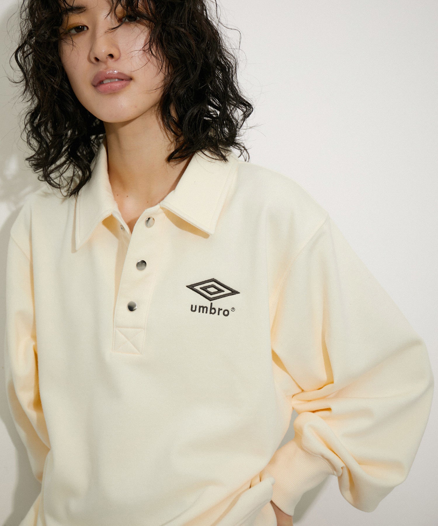 UMBRO for ADAM ET ROPE'】COLLARED SWEAT PO ｜ ADAM ET ROPE