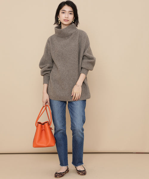 1/10迄 Basic Cashmere タートルネックプルオーバー 人気の商品が