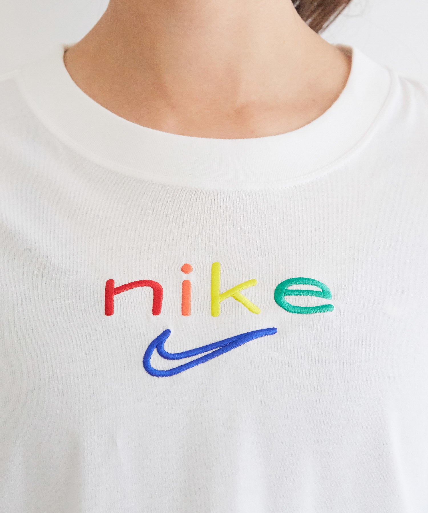 Nergy Nike ナイキ Dri Fit ボクシー レインボー トレーニングtシャツ ウィメンズ トップス Tシャツ カットソー 通販 J Adore Jun Online