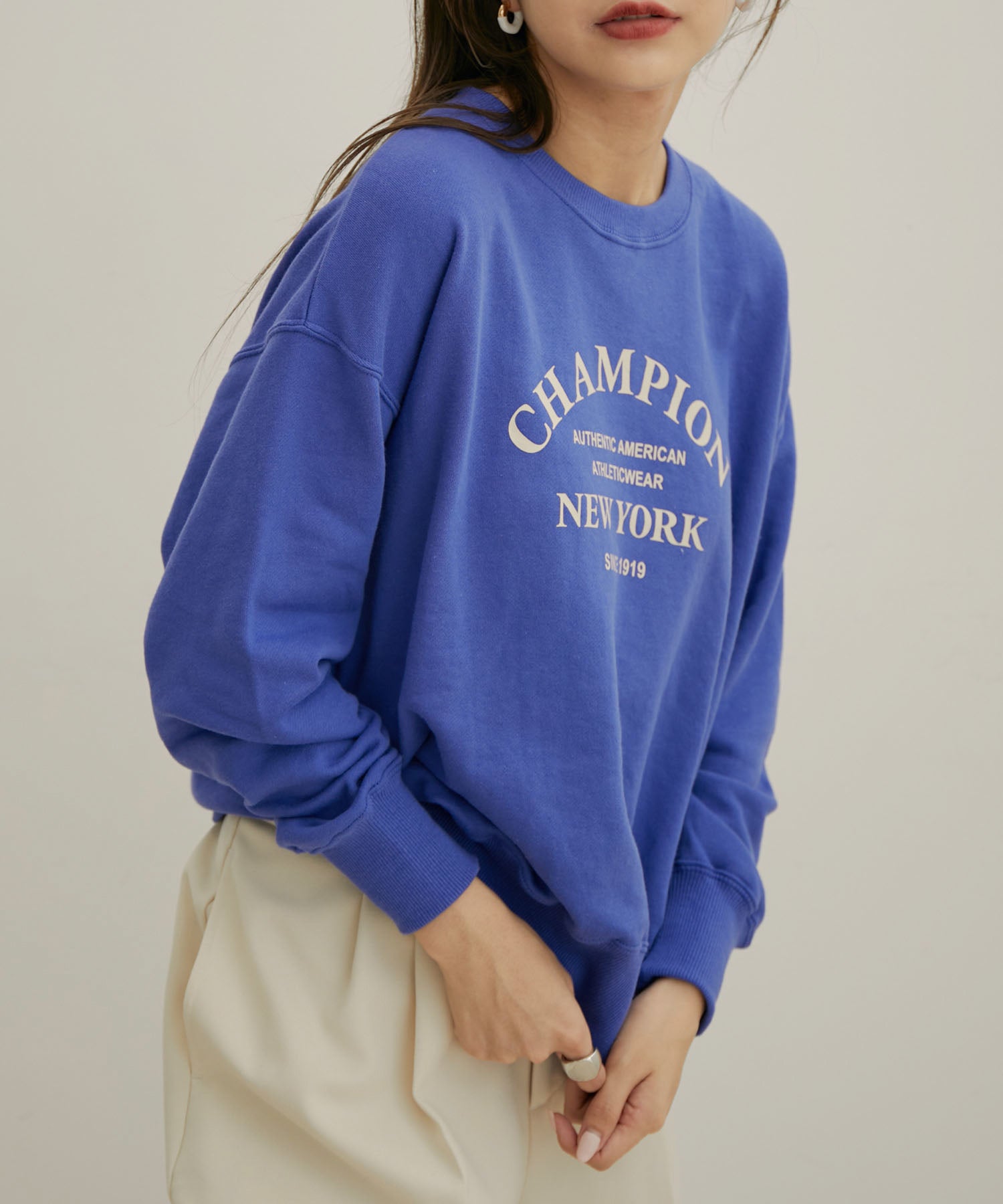 Champion】【洗える】クルーネックカレッジ風ロゴスウェット