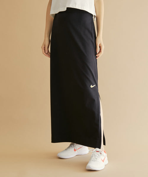 NIKEスカート