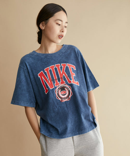 NERGY / 【NIKE】ナイキ スポーツウェア ボクシー バーシティ Tシャツ