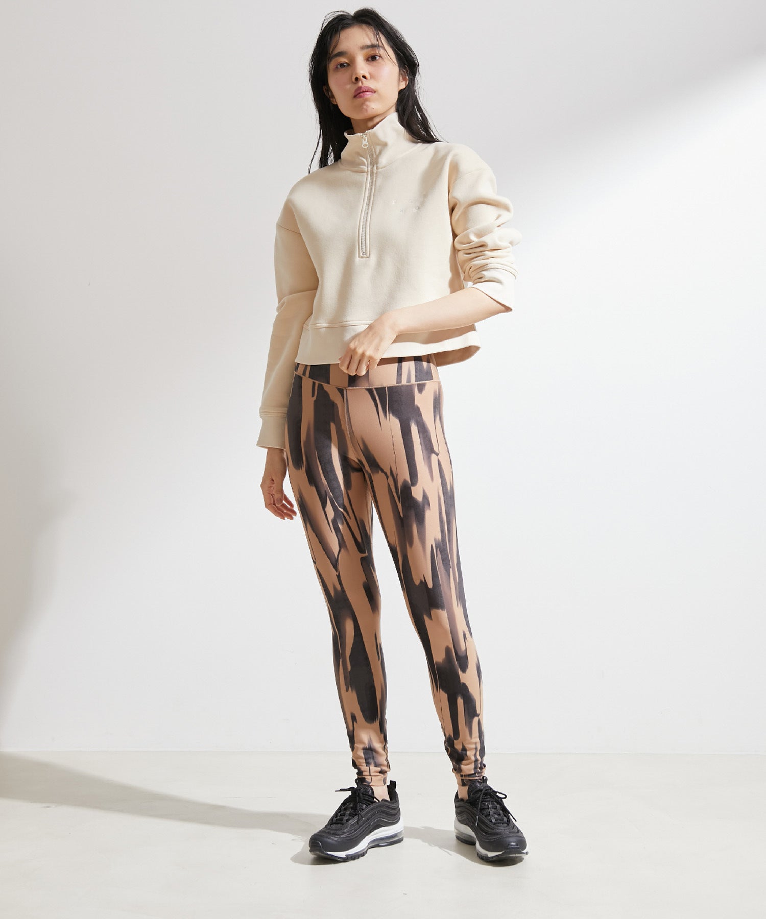 Casall】吸水速乾 High Waist Tights ハイウエストスポーツレギンス｜J