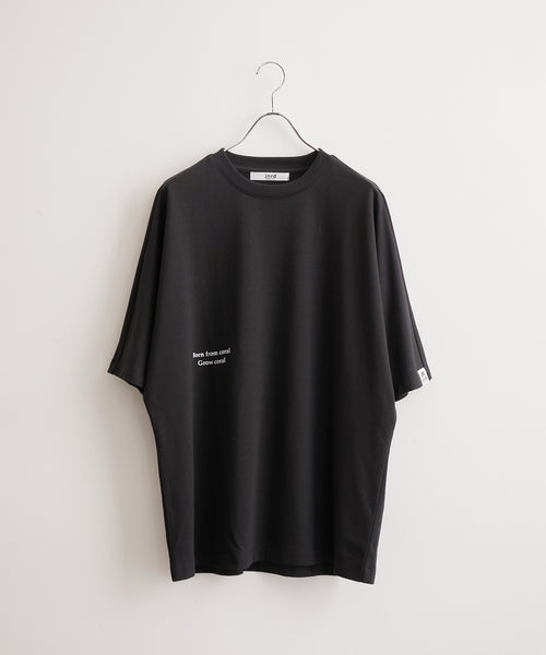 SEVENTEEN JUN着用　acnestudios Tシャツ