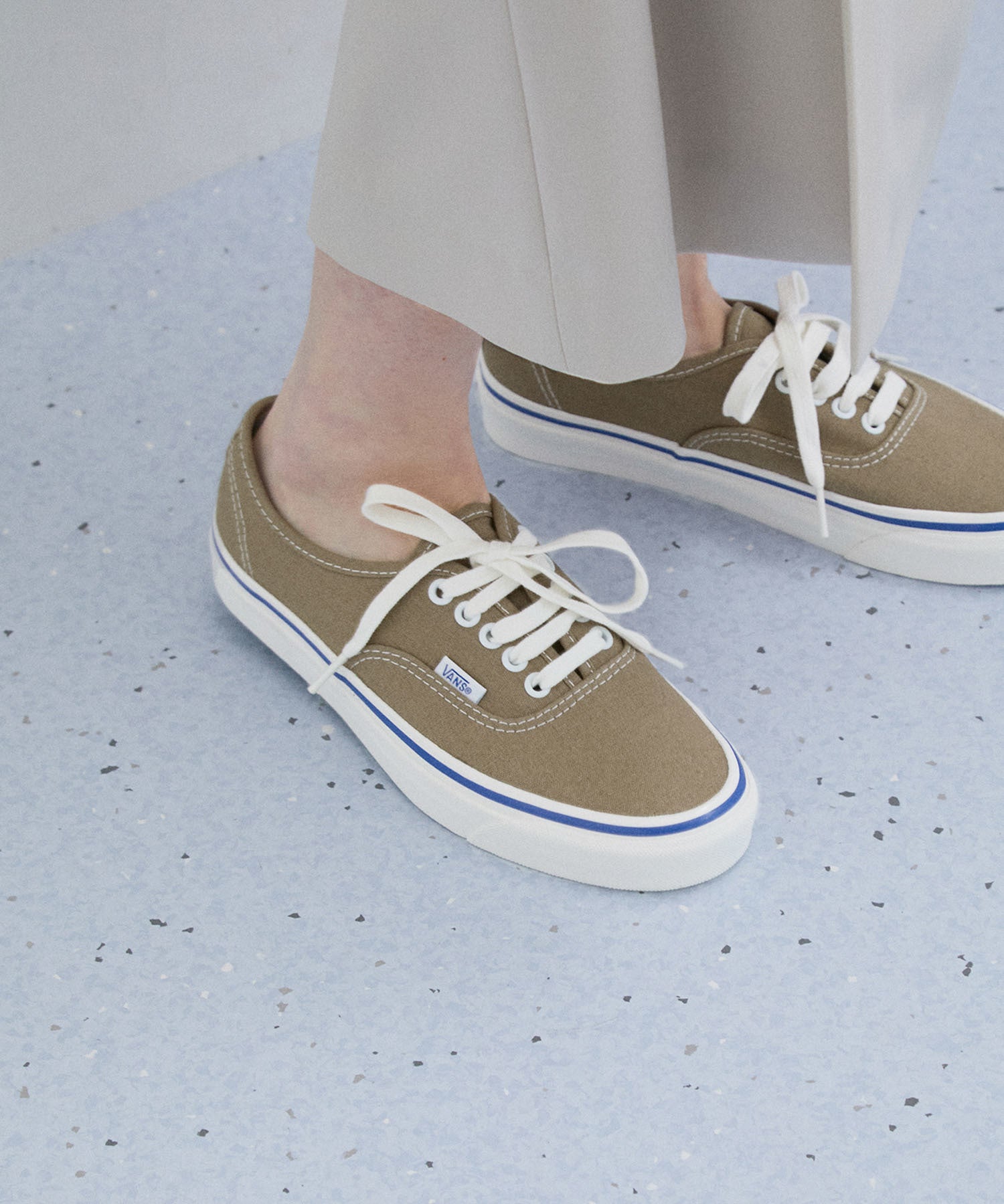 VANS】AUTHENTIC 44 DECK DX ｜ ADAM ET ROPE' | アダムエロペ 公式サイト