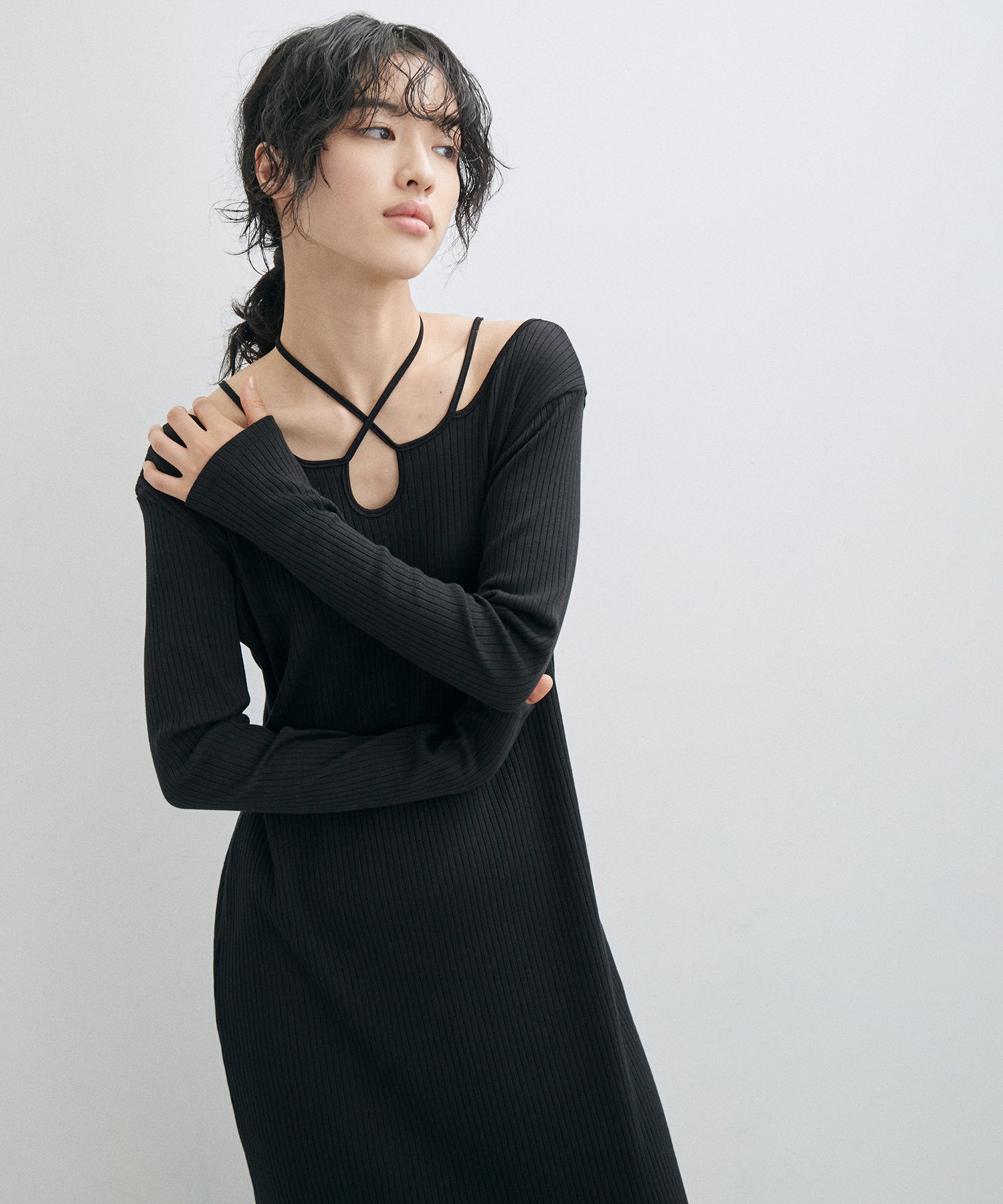 MURRAL Ivy twist sleeve dress商品説明