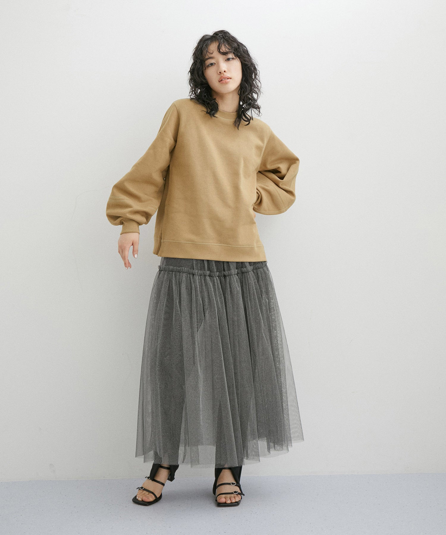 GANNI】PUFF SLEEVE SWEATSHIRT ｜ ADAM ET ROPE' | アダムエロペ 公式