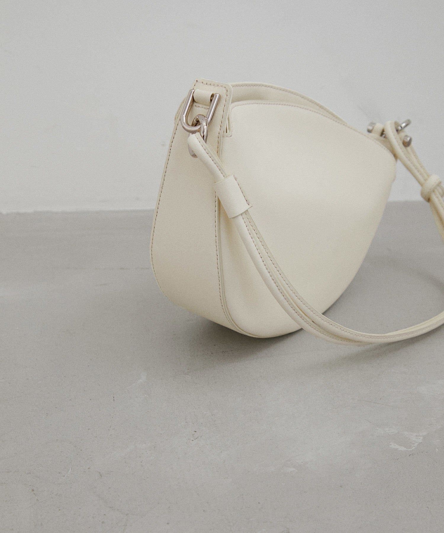 ADAM ET ROPÉ FEMME / 【Kabinett】CURVE BAG MINI (バッグ