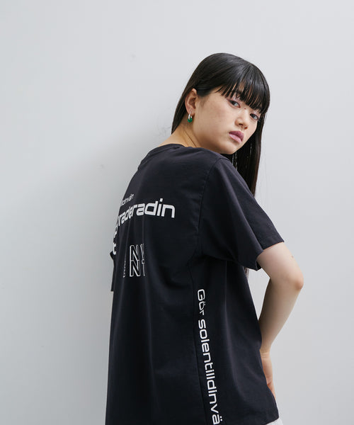 ADAM ET ROPÉ FEMME / ネオンロゴTEE (トップス / Tシャツ/カットソー