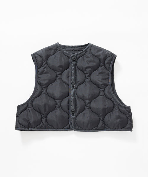HYKE QUILTED CROPPED VEST 2023AW
