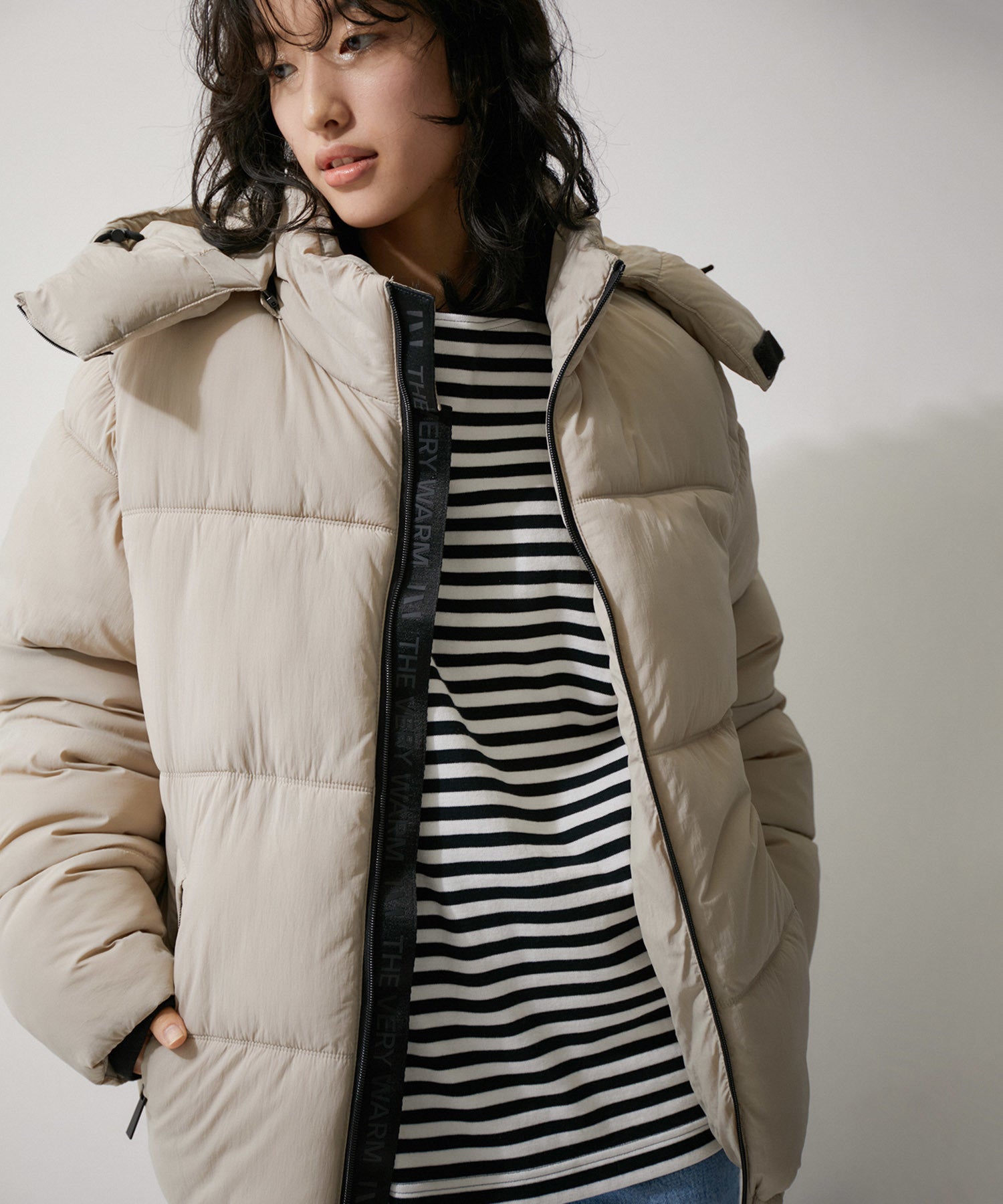 THE VERY WARM】THE V PUFFER JACKET ｜ ADAM ET ROPE' | アダムエロペ