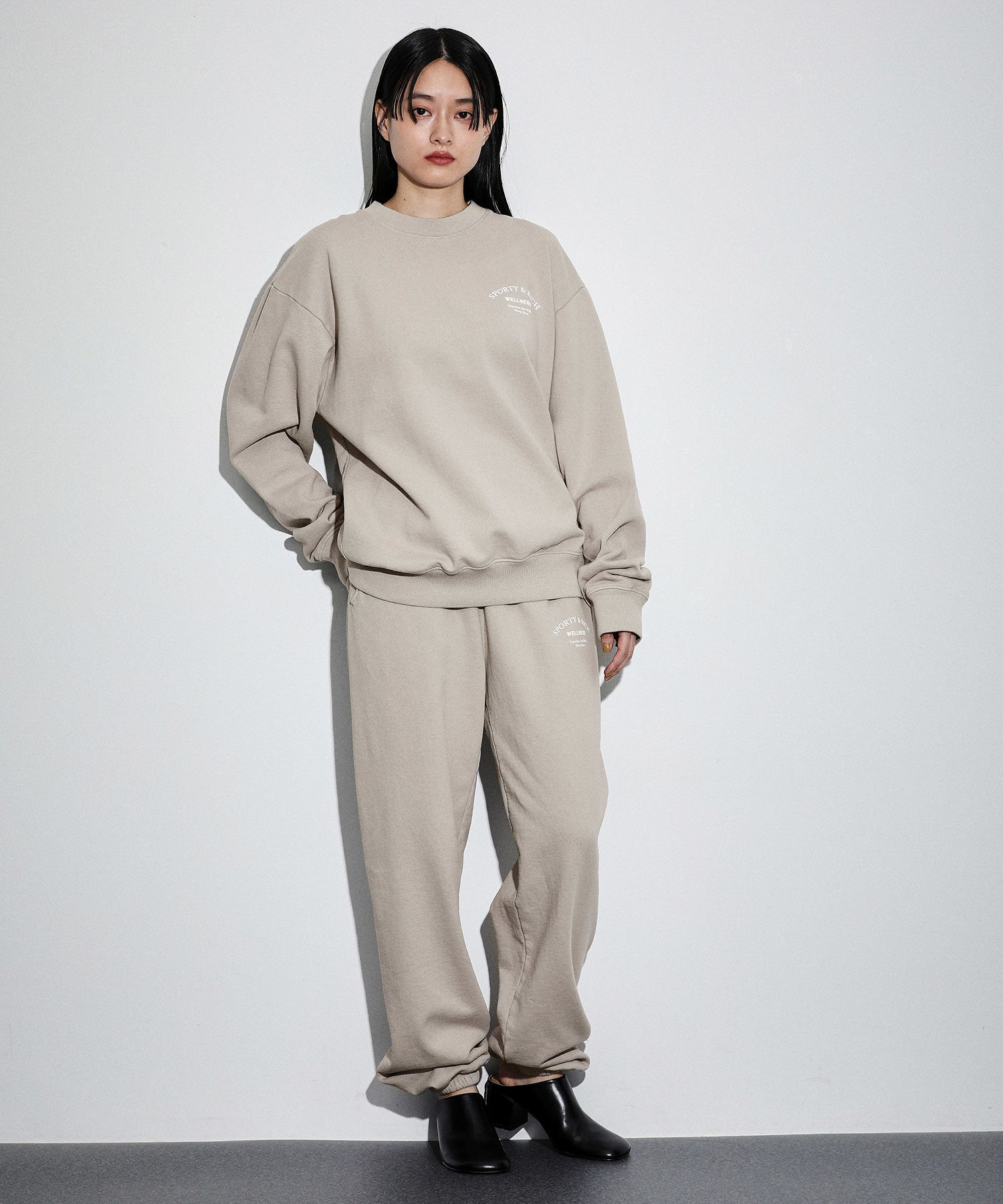 SPORTY&RICH】WELLNESS STUDIO CREWNECK ｜ ADAM ET ROPE