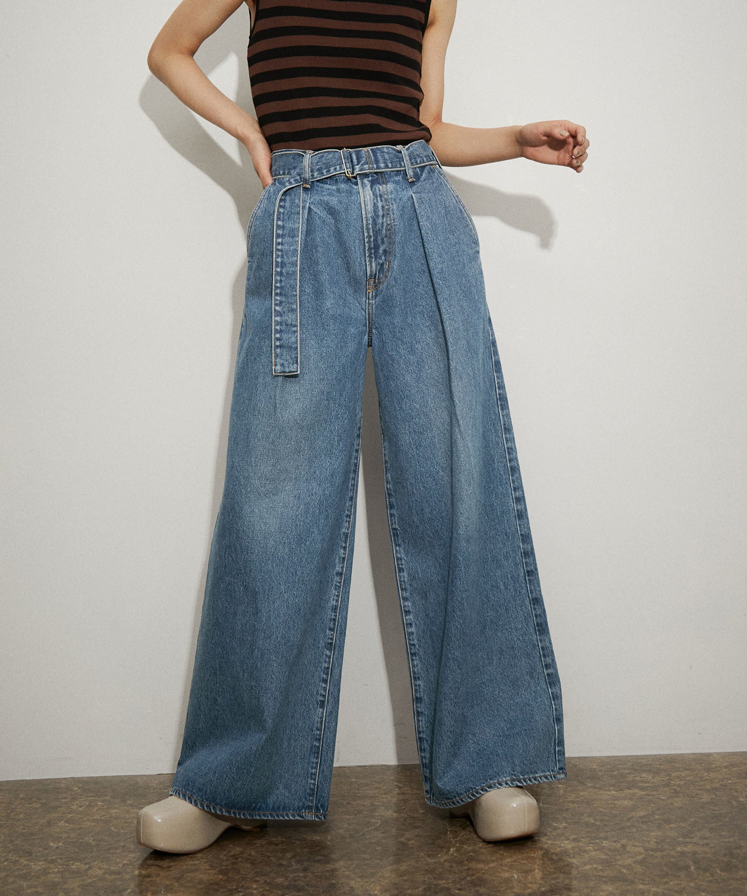 NEEDBY】MAISON SUPER WIDE WITH BELT-