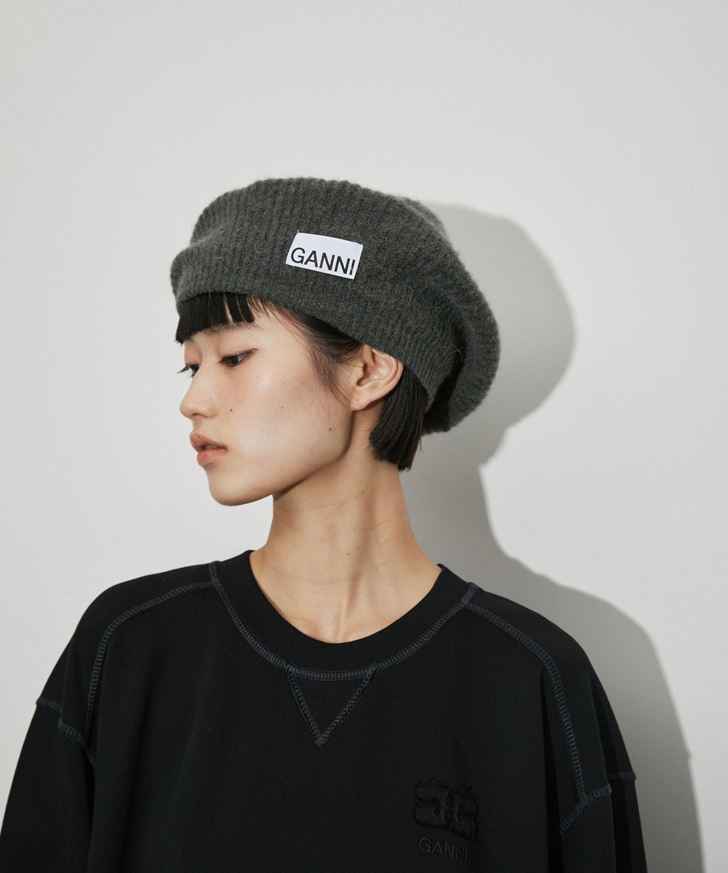 公式サイト限定】【GANNI】Wool Beret ｜ ADAM ET ROPE 