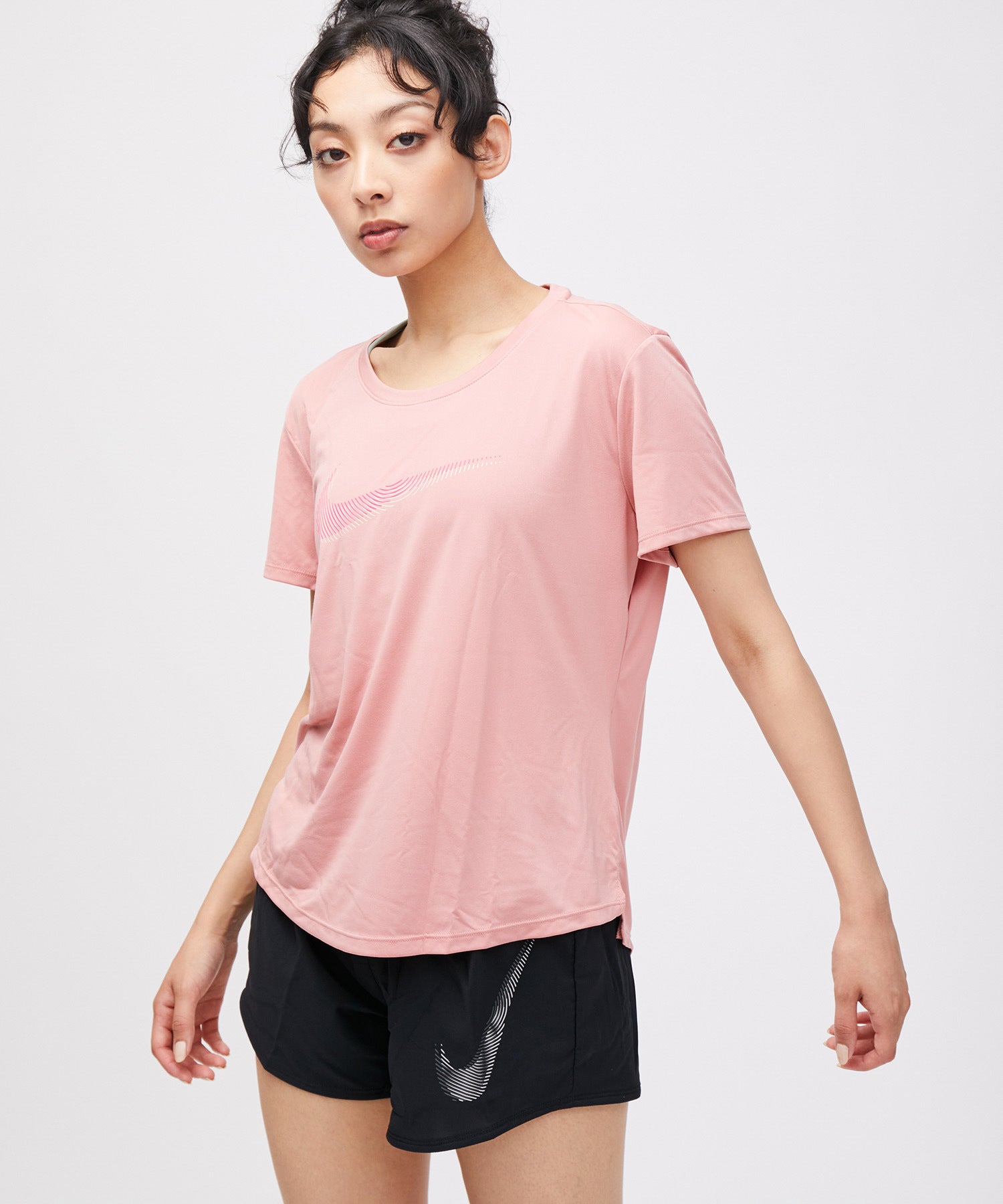 NIKE】ナイキ Dri-FIT スウッシュ ハイブリッド ショートスリーブ