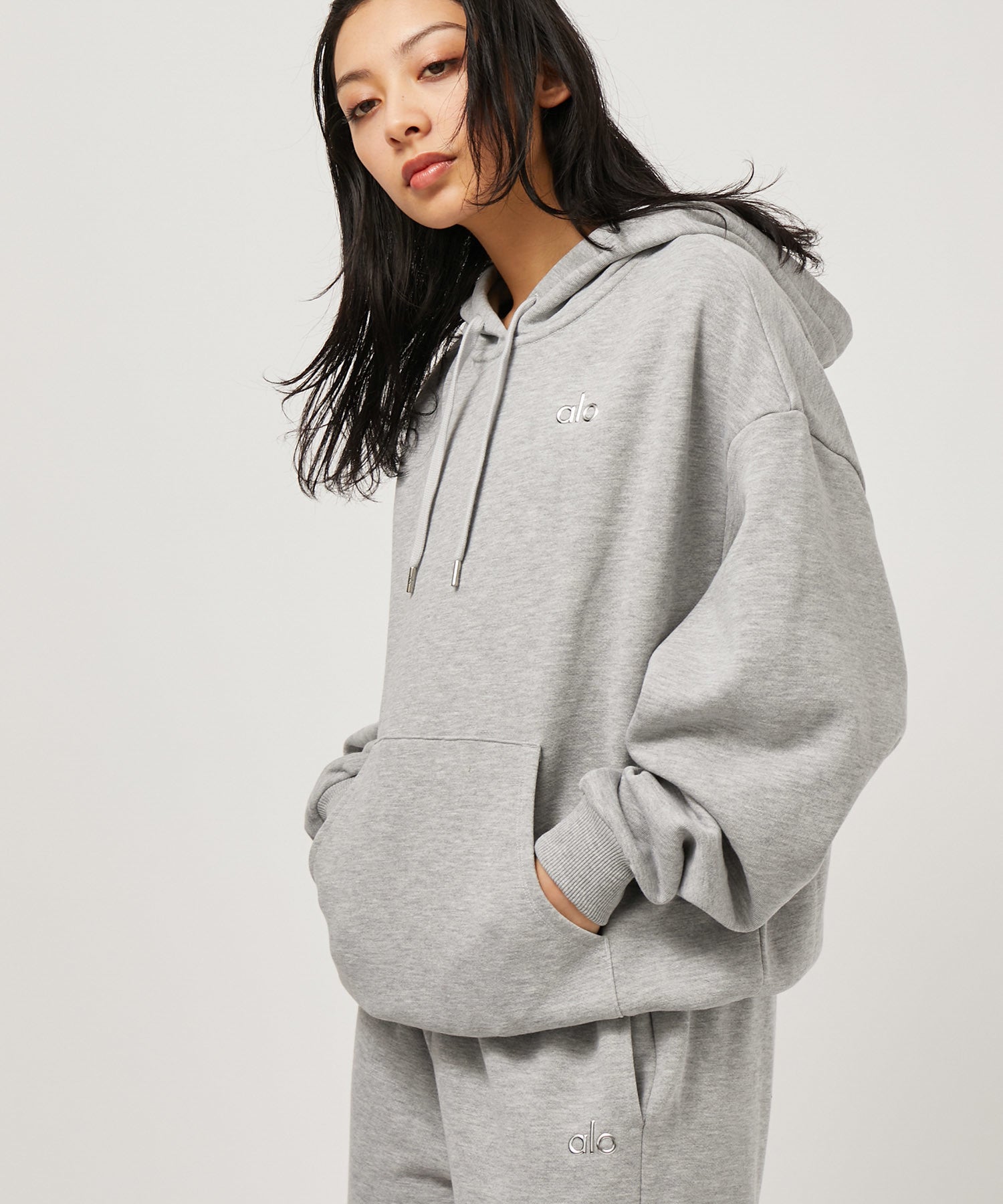 Alo Yoga Accolade Hoodie In Espresso