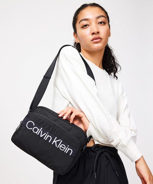 NERGY / 【Calvin Klein Sport】カメラバッグ (バッグ / ショルダー