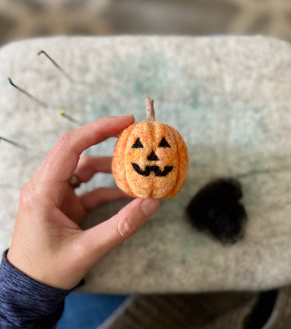 needle felted jack-o'-lantern