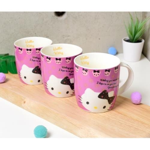 https://cdn.shopify.com/s/files/1/0528/2060/7157/products/beecrazee-houseware-hello-kitty-mug-cup-winter-36436758003926.jpg?v=1662593591&width=500