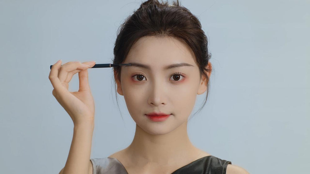 Traditional Chinese Makeup: Exploring Chinese Beauty