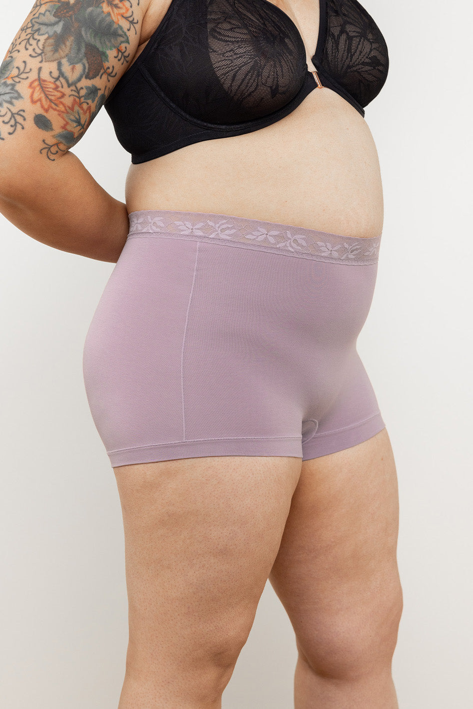 Understance Whisper Lace Cotton-Modal High-Rise Boyshorts @Christi wears L in Elderberry - #color_elderberry