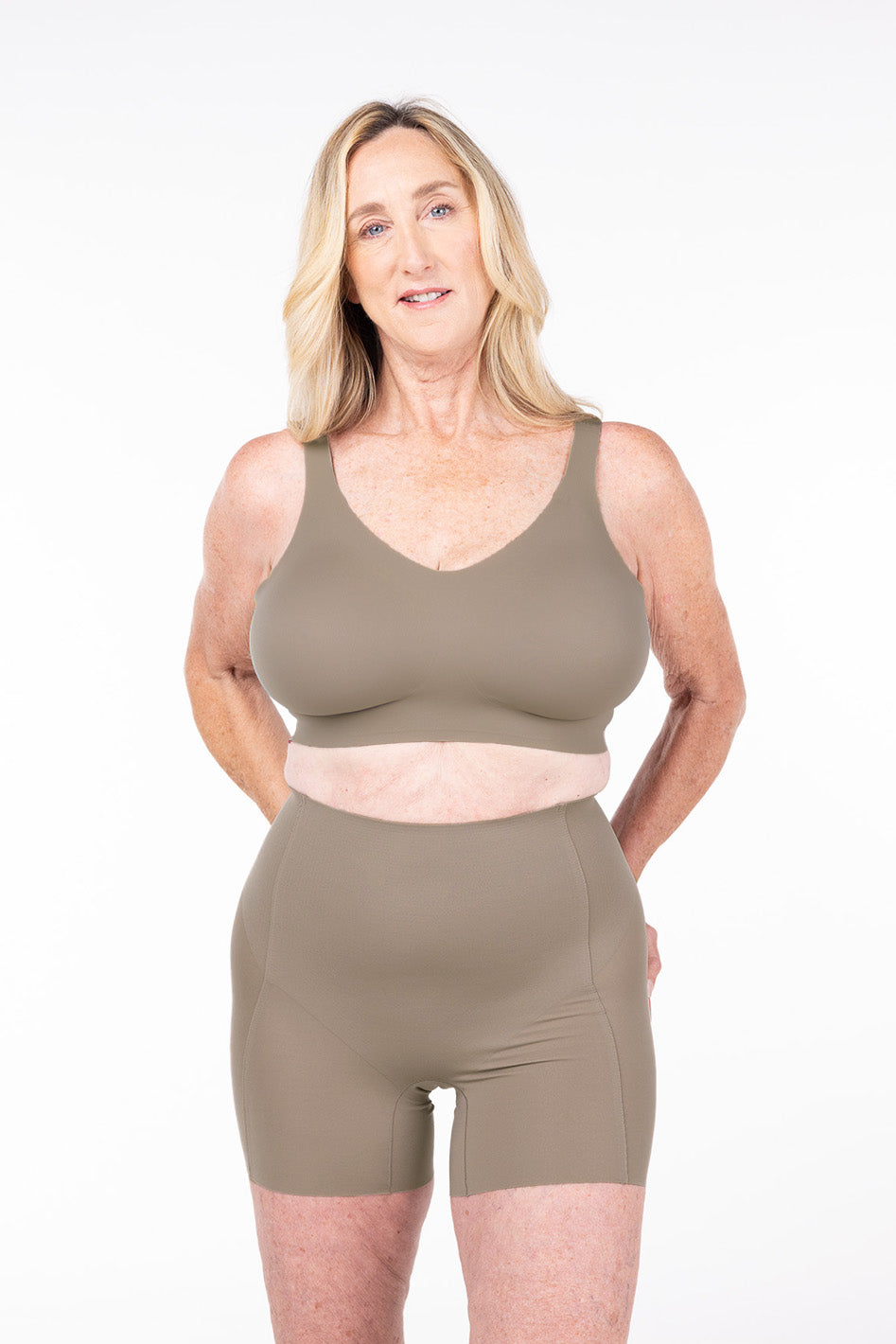 Understance Soft Sculpt Wireless Lift Back-Close Bra @Karen wears Taupe Grey in 36DDD/G - #color_taupe-grey