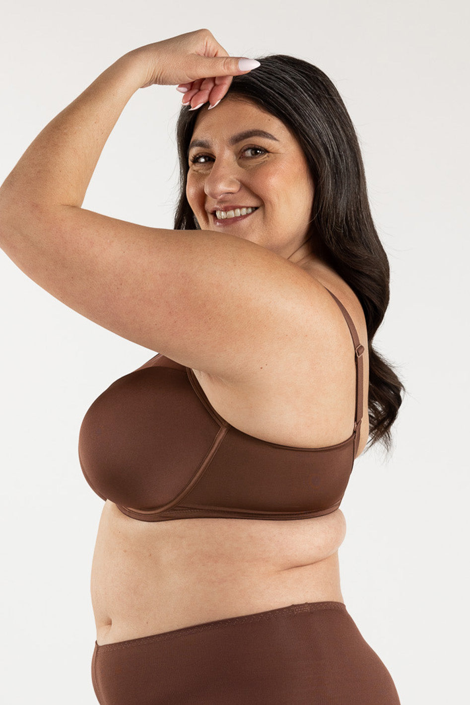 Understance Peek-Proof FlexWire Contour Demi Bra @Christina wears Mocha in 36H - Underbust: 36", Leaning Bust: 44.5", Standing Bust: 43.5" #color_mocha