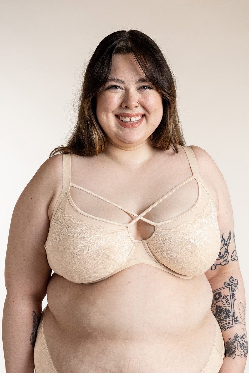 Understance Gemma FlexWire Strappy Unpadded Bra @Kenzie wears Champagne in 40G - Underbust: 40”, Leaning Bust: 51”, Standing Bust: 49” #color_champagne