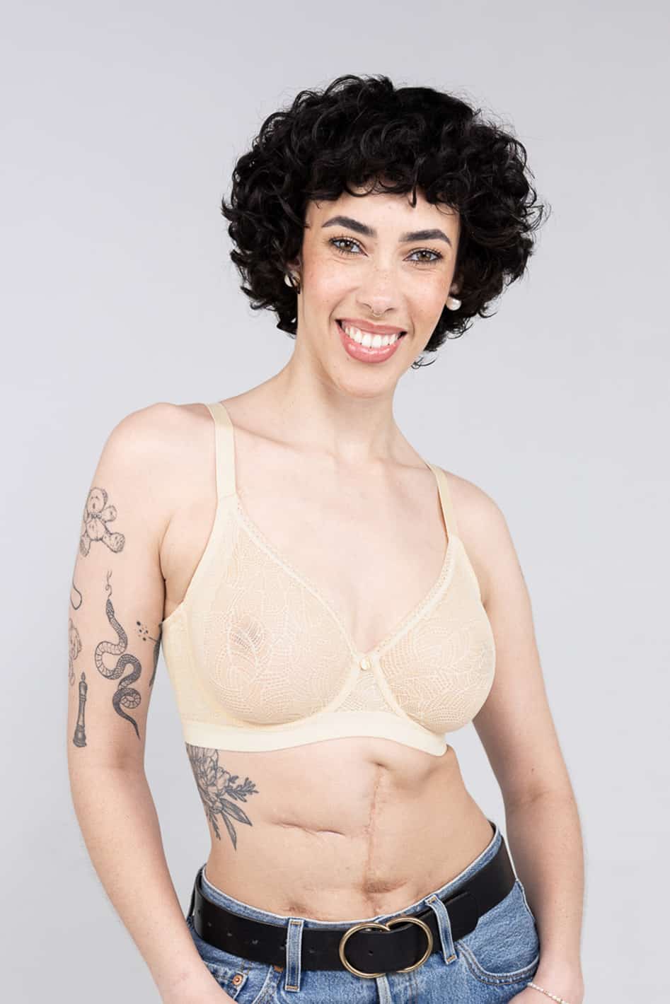 Understance Zoe FlexWire Sheer Lift Bra @Tiana wears Sand in 30DDD - #color_sand