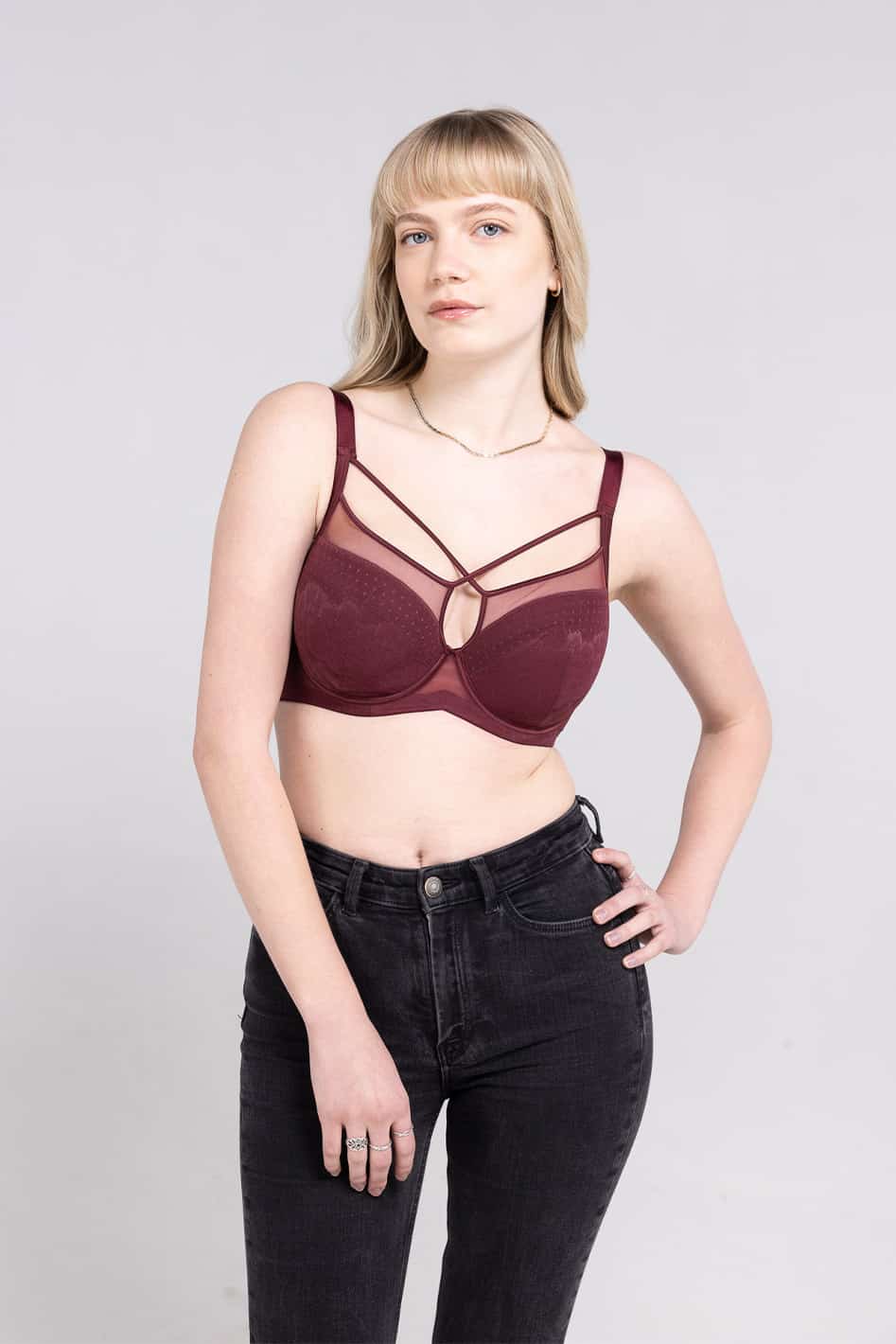 Understance Harper Bra @Morgan wears Wine in 32DDD- #color_wine