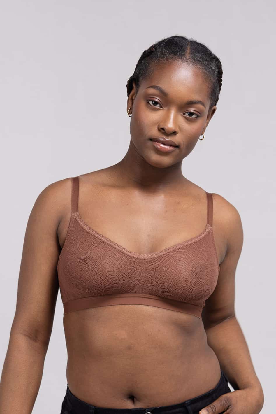 Cate Wireless Soft Cup Bra @Fay wears Mocha in 34B/C- #color_mocha