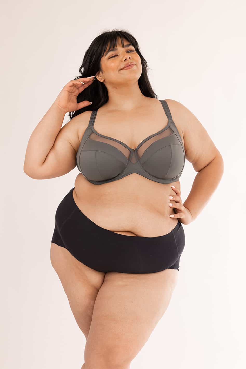 Understance Spacer Air Quinn FlexWire Seamed Cup Unlined Bra @Ailvi wears Shadow in 44DD - #color_shadow