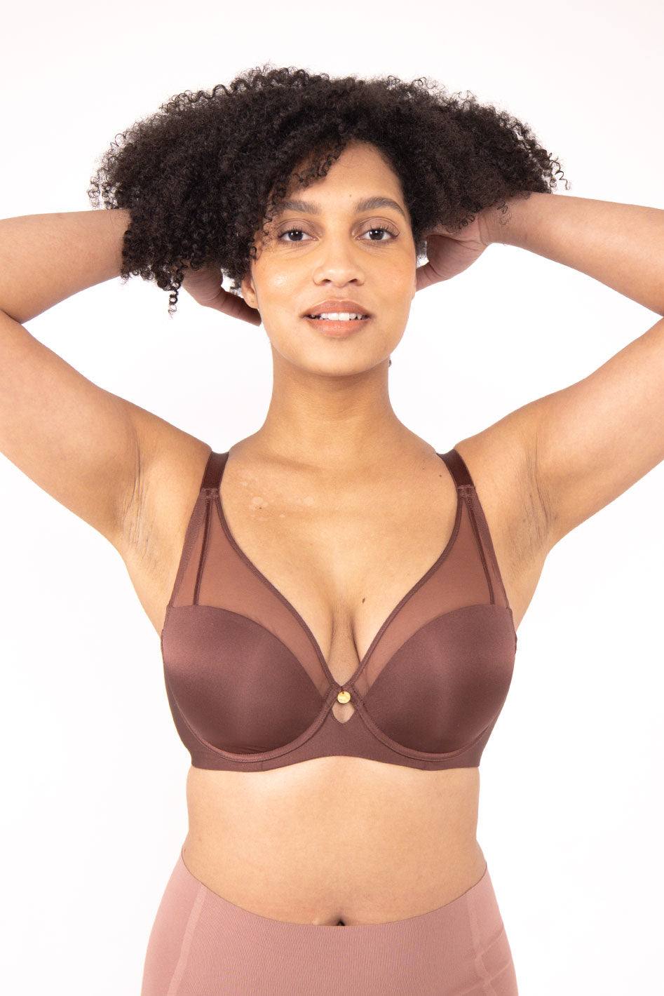 Understance Day to Night Bra @Alex wears Mocha in 34D- #color_mocha