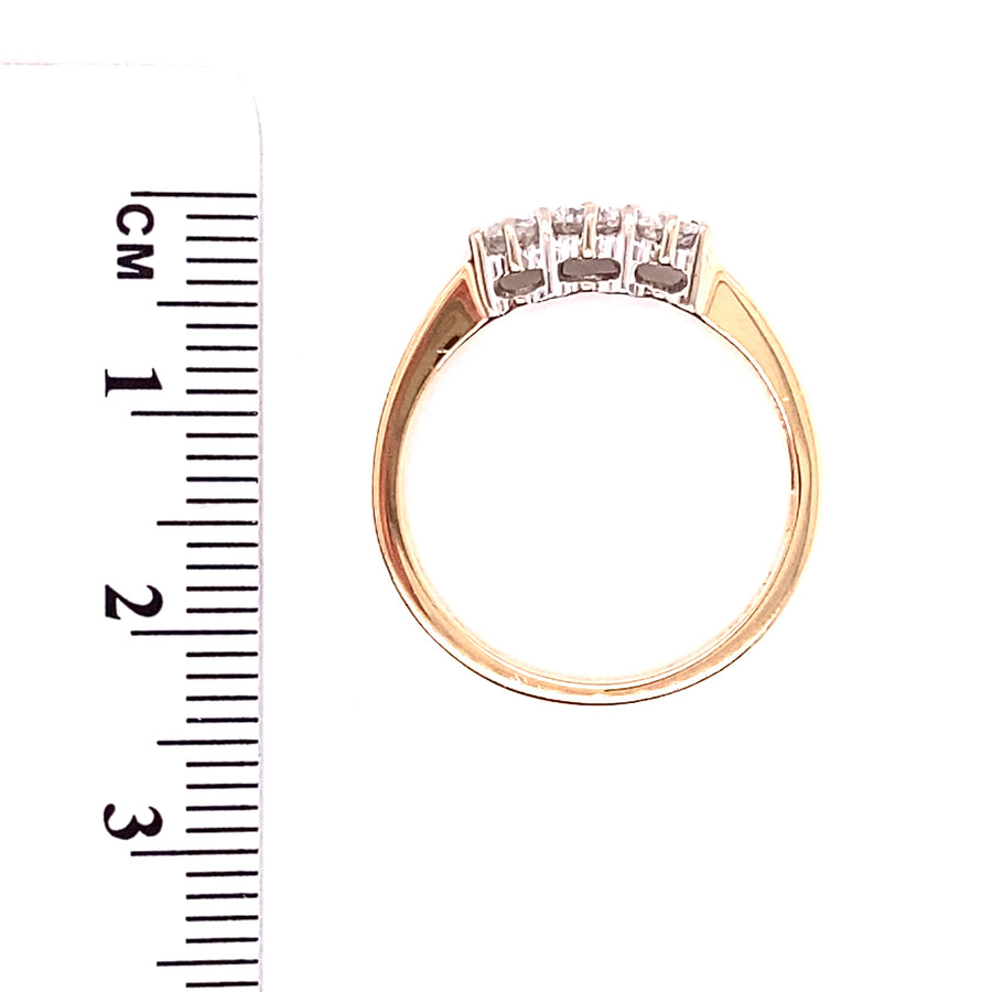 18ct Yellow Gold Three Stone Diamond Ring (c. 0.52ct) - Size N 1/2