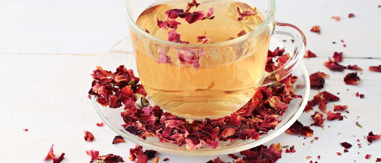Rose Tea: Antioxidant Richness and Stress Reduction