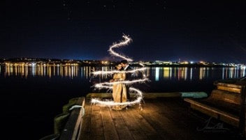 wedding sparklers image 3