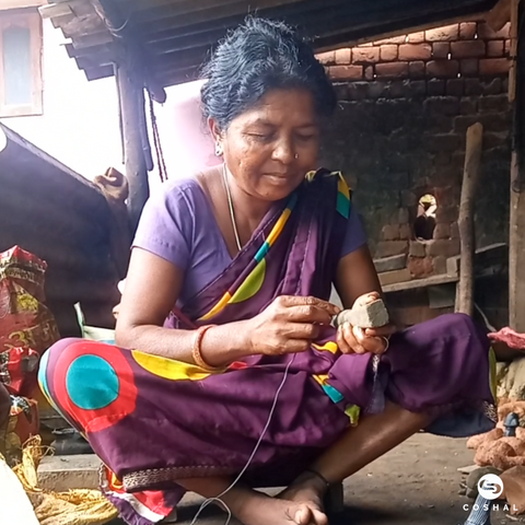 Kalpana Baghel- Dhokra/Gadhwa Kala Artist