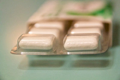 Chewing gum containing xylitol