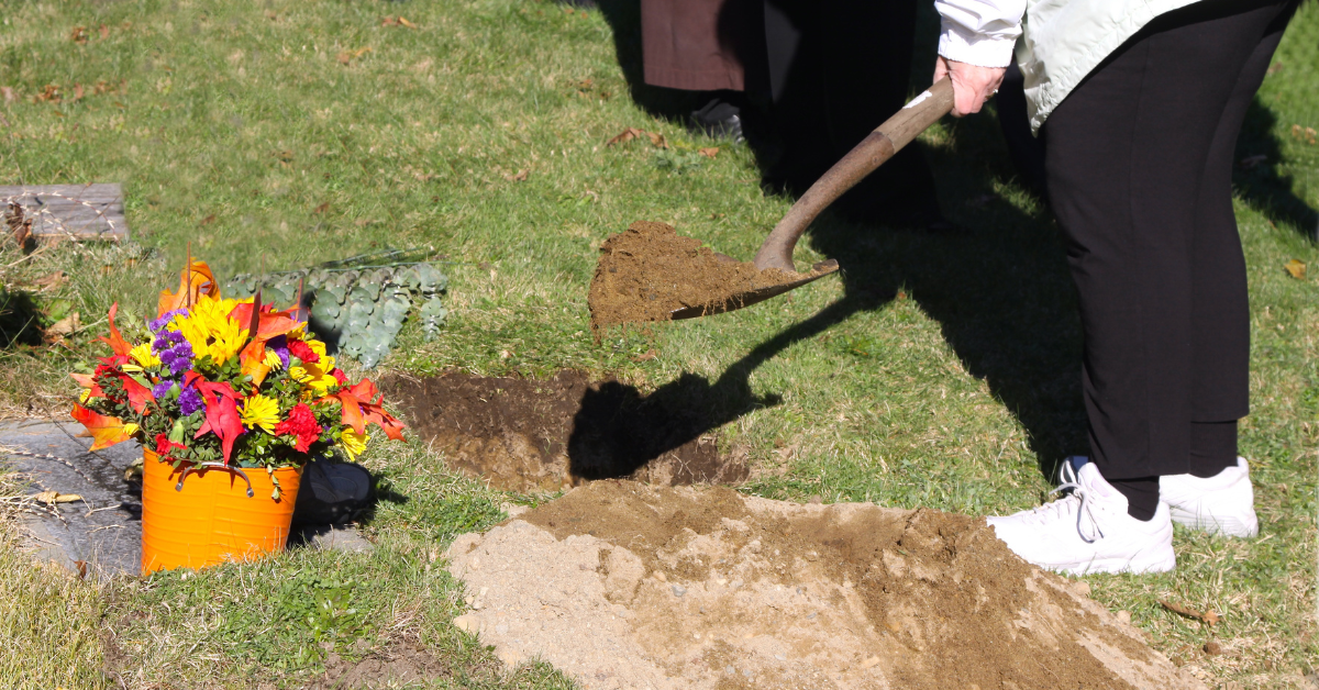 burying ashes in the graveyard