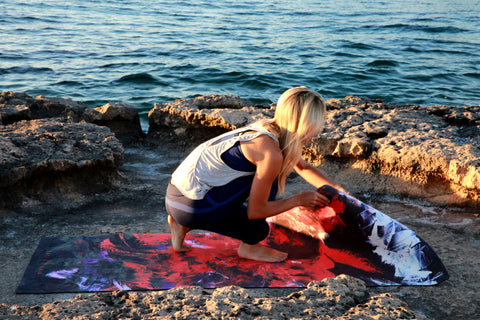 Dérouler son tapis de yoga