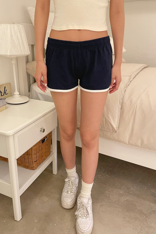 Authentic bnwt brandy melville boy shorts hearts heart shape underwear with  buttons, Women's Fashion, New Undergarments & Loungewear on Carousell