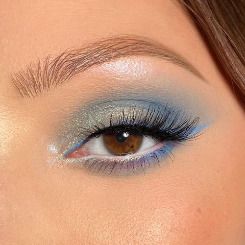 cool blues and icy whites eyeshadow
